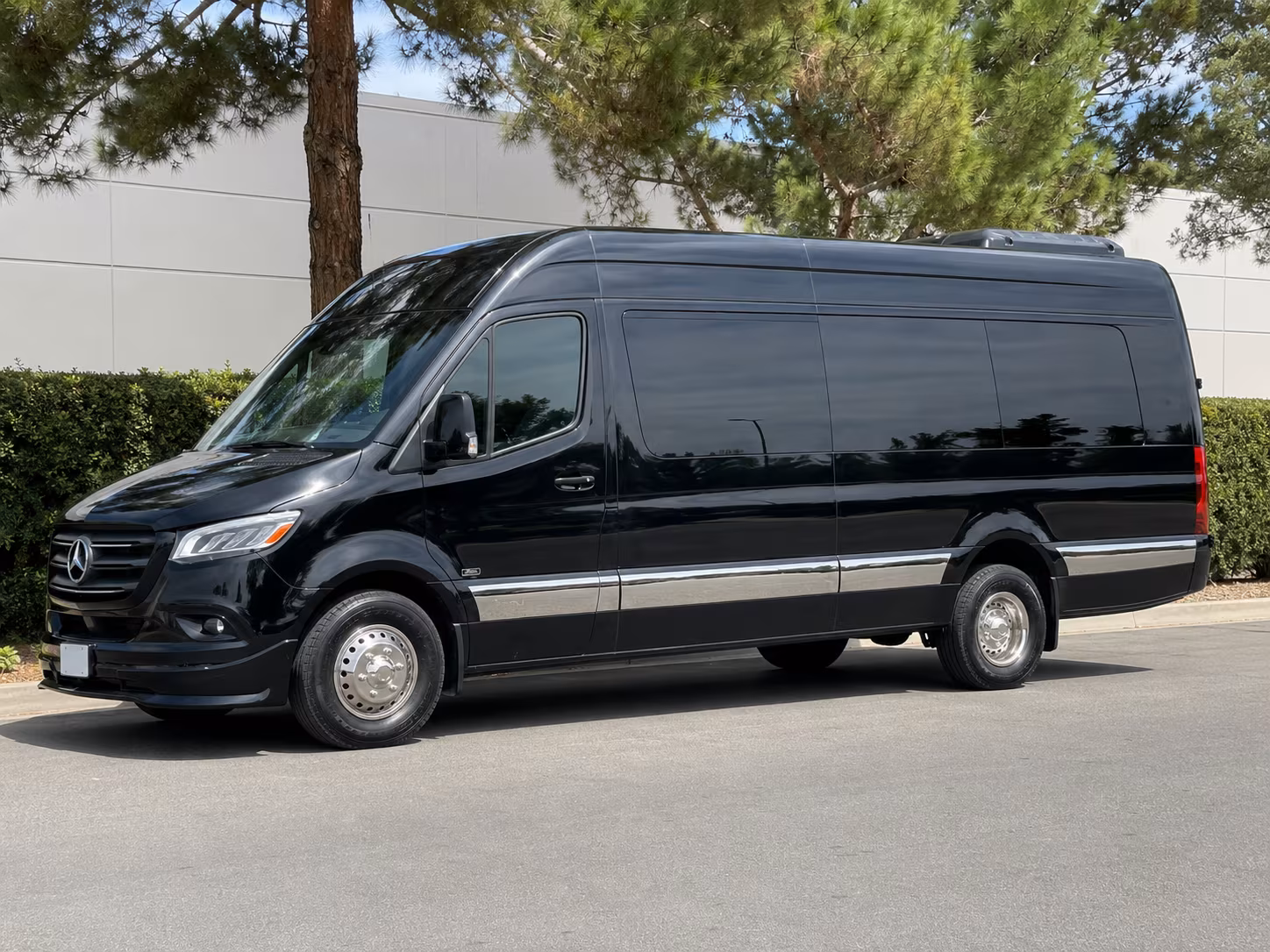 why rent using visaliasprintervanrental com