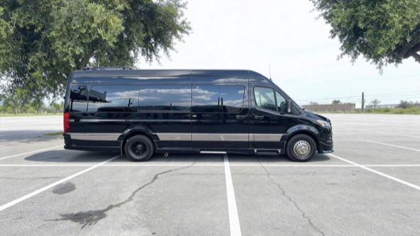 sprinter limousine visalia